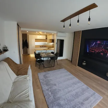 Apartment T3 Balneo, Relax Et Plancha & Parking *