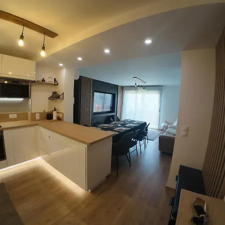 T3 Balneo, Relax Et Plancha & Parking Apartment