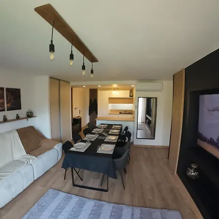 Apartment T3 Balneo, Relax Et Plancha & Parking *
