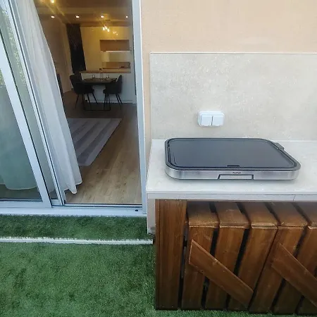 T3 Balneo, Relax Et Plancha & Parking Apartment *